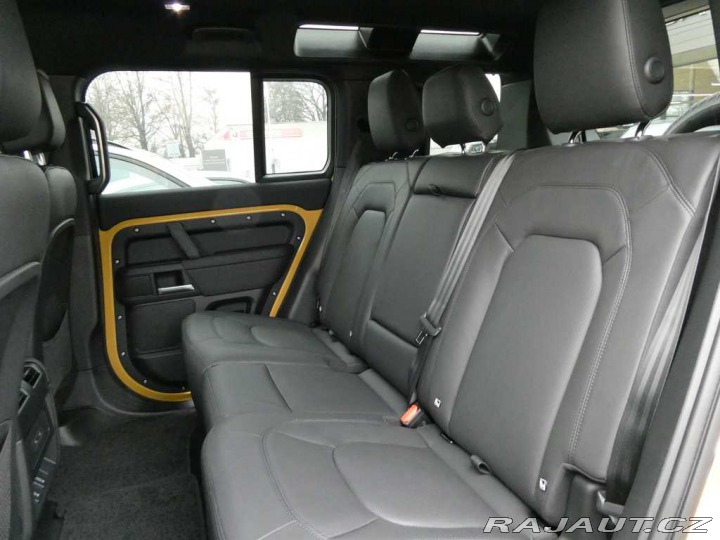 Land Rover Defender 110 3,0 TROPHY EDITION D3 2026