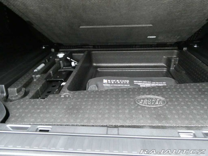 Land Rover Defender 110 3,0 TROPHY EDITION D3 2026