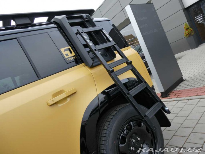 Land Rover Defender 110 3,0 TROPHY EDITION D3 2026