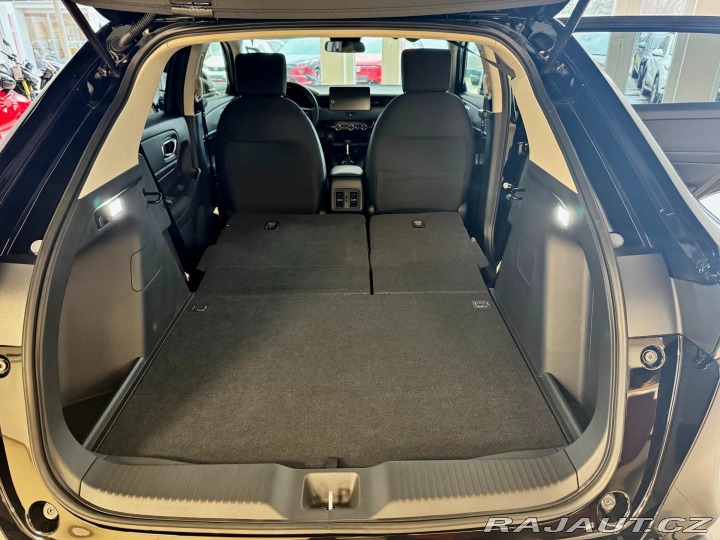 Honda HR-V 1.5 e:HEV Elegance+ZIMNÍ 2025
