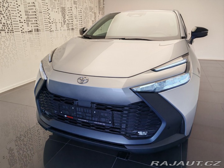 Toyota C-HR 2024
