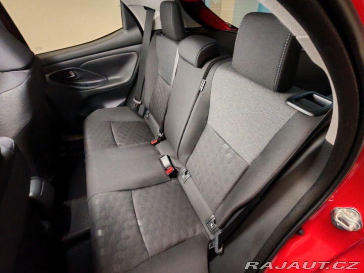 Toyota Yaris 1.5 Hybrid e-CVT Style 2024