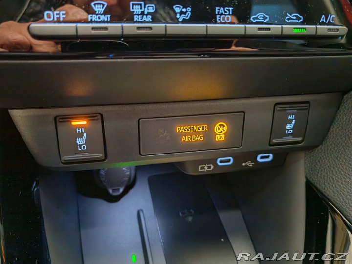 Toyota Yaris 1.5 Hybrid e-CVT Style 2024