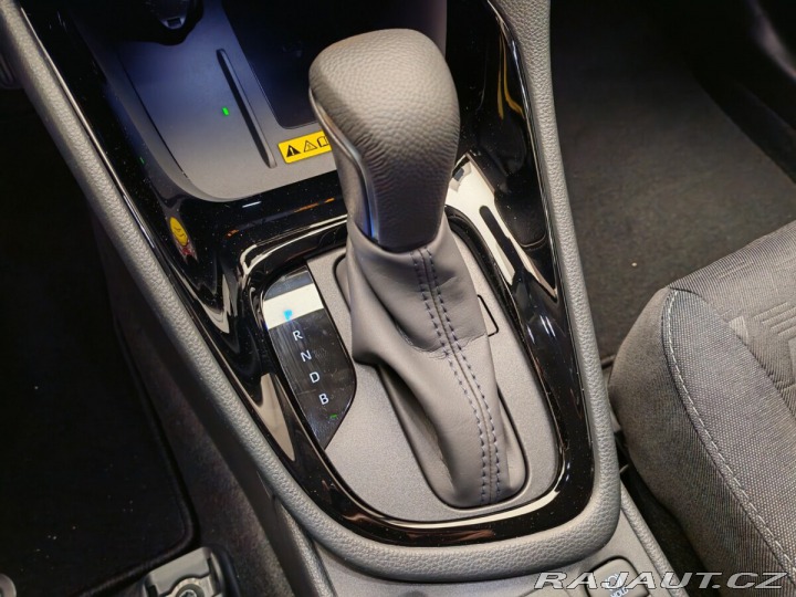 Toyota Yaris 1.5 Hybrid e-CVT Style 2024