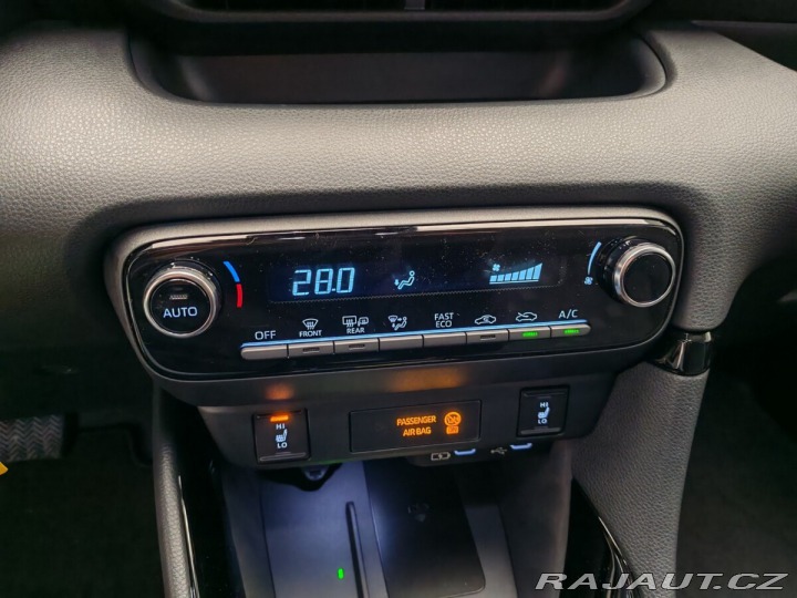 Toyota Yaris 1.5 Hybrid e-CVT Style 2025