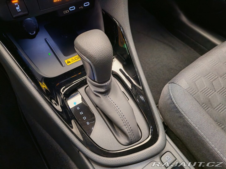 Toyota Yaris 1.5 Hybrid e-CVT Style 2025