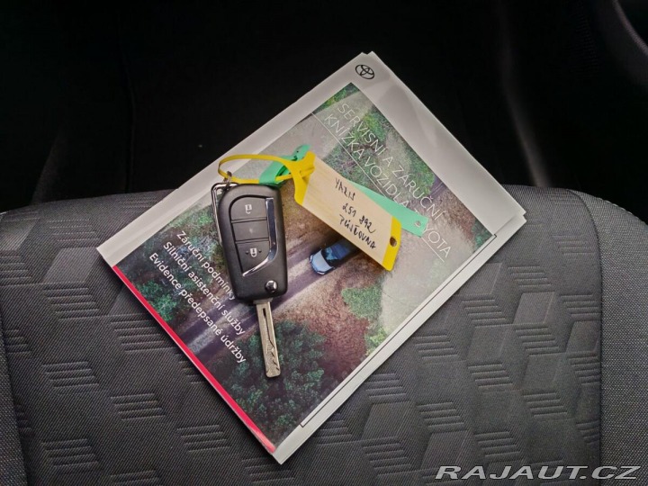 Toyota Yaris 1.5 Hybrid e-CVT Style 2024