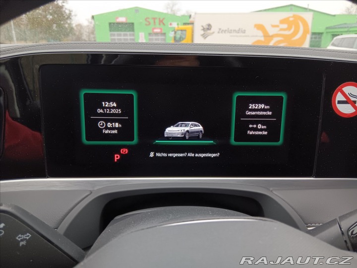 Volkswagen Passat 2,0 TDi 110kW DSG Eleganc 2025