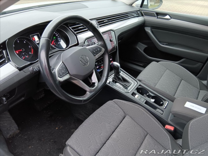 Volkswagen Passat 2,0 TDI 110 kW DSG Busine 2022