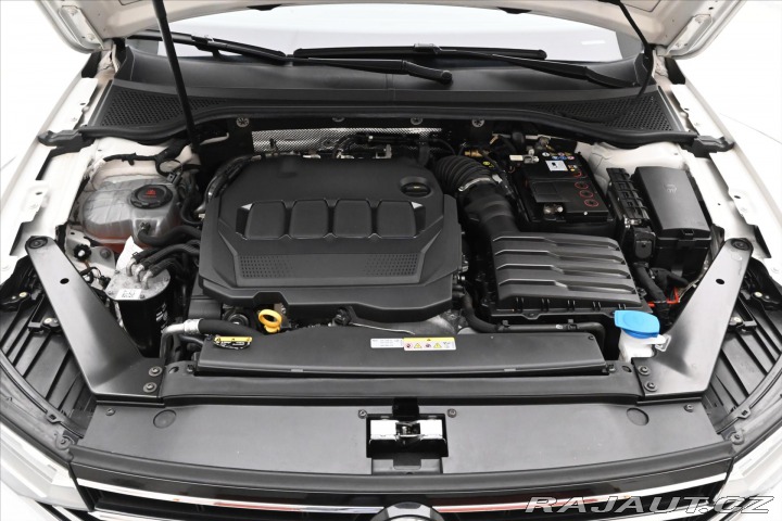 Volkswagen Passat 2,0 TDI 110 kW DSG Busine 2022