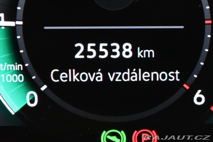 Volkswagen Passat 2,0 TDI 110 kW DSG Busine 2025