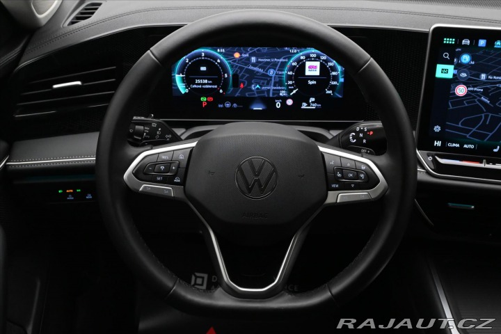 Volkswagen Passat 2,0 TDI 110 kW DSG Busine 2025