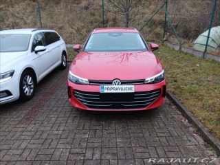 Volkswagen Passat 2,0 TDi 110kW DSG Busines 2025