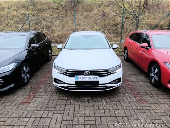 Volkswagen Passat 2,0 TDI 110 kW DSG Busine 2023