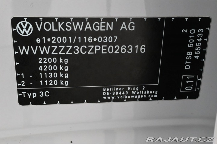 Volkswagen Passat 2,0 TDI 110 kW DSG Busine 2023