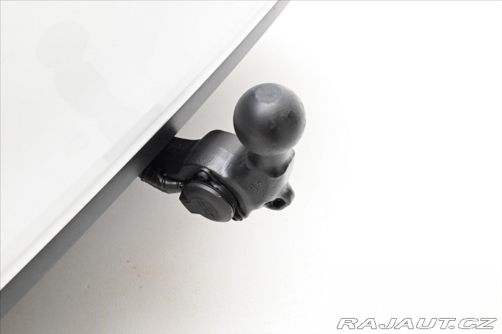 Volkswagen Passat 2,0 TDI 110 kW DSG Busine 2023