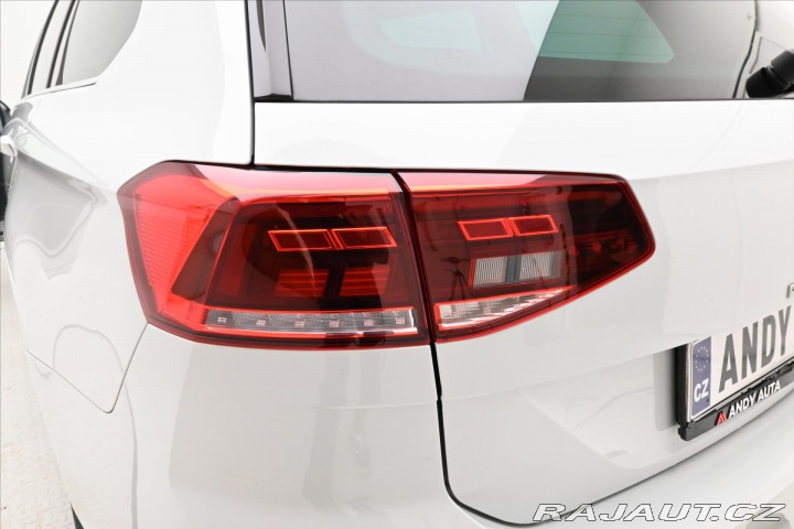 Volkswagen Passat 2,0 TDI 110 kW DSG Busine 2023