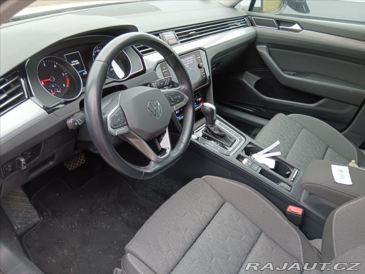 Volkswagen Passat 2,0 TDI 110 kW DSG Busine 2023