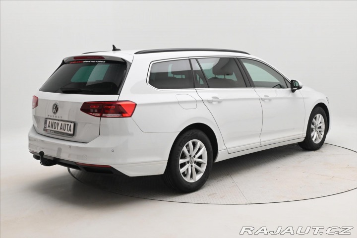 Volkswagen Passat 2,0 TDI 110 kW DSG Busine 2023