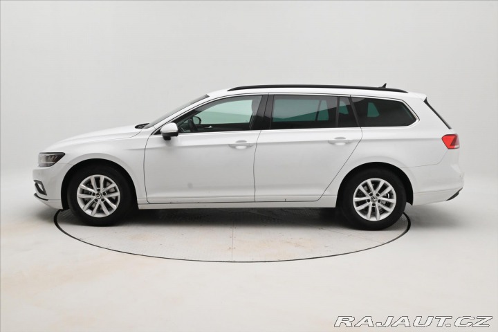 Volkswagen Passat 2,0 TDI 110 kW DSG Busine 2023