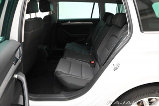 Volkswagen Passat 2,0 TDI 110 kW DSG Busine 2023