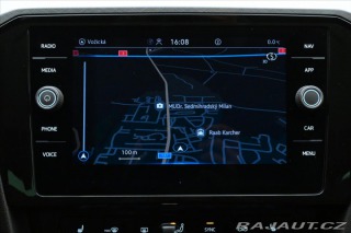 Volkswagen Passat 2,0 TDI 110 kW DSG Busine 2023