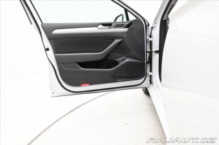 Volkswagen Passat 2,0 TDI 110 kW DSG Busine 2023