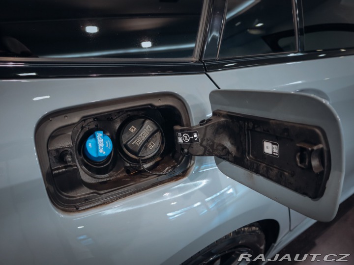 BMW 3 330d xDrive Touring 210 k 2022