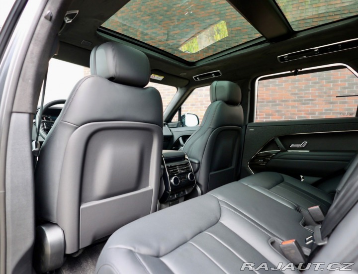 Land Rover Range Rover Sport P550e Autobiography 405K 2025