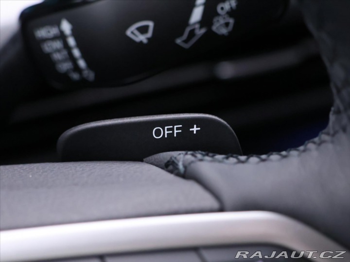 Volkswagen Golf 2,0  TDI BMT 4 motion 2022