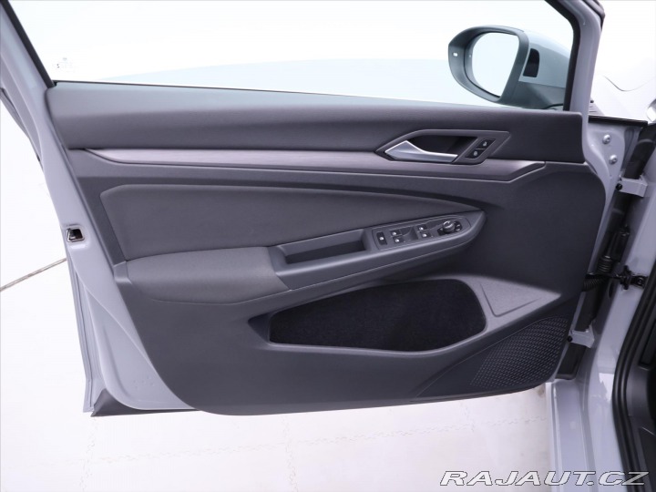 Volkswagen Golf 1,5 TSI 110kW CZ Style 1. 2022