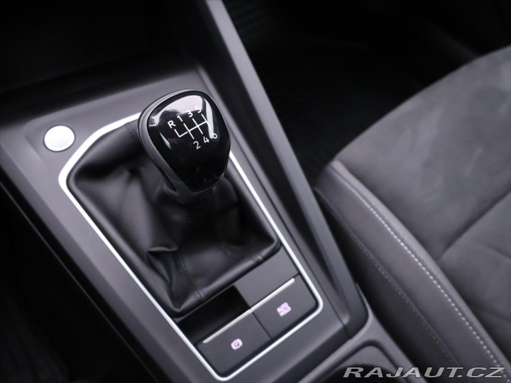 Volkswagen Golf 1,5 TSI 110kW CZ Style 1. 2022