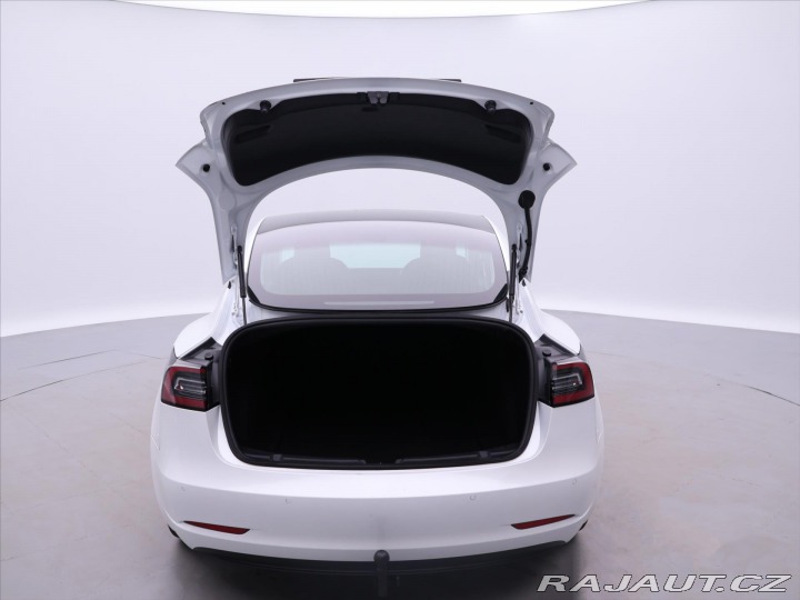 Tesla Model 3 Long Range AWD tažné DPH 2020