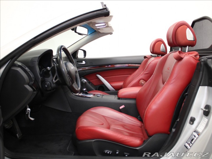Infiniti Ostatní modely G37 3,7 V6 235kW Premium 107t 2011
