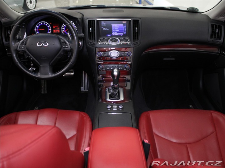 Infiniti Ostatní modely G37 3,7 V6 235kW Premium 107t 2011