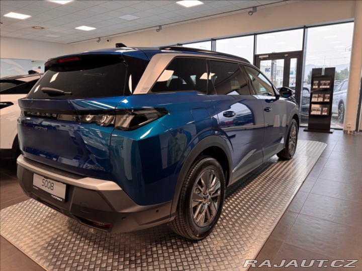 Peugeot 5008 1,2 ALLURE Hybrid 145 e-D 2025