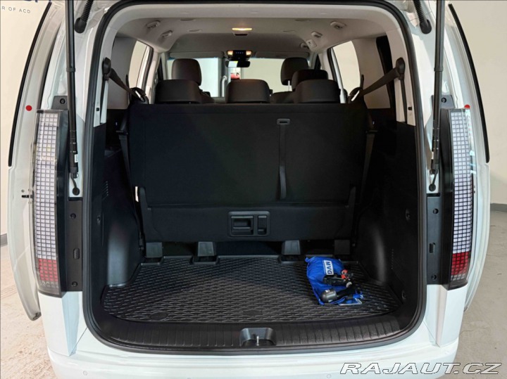 Hyundai Staria 2,2 CRDi STYLE PREMIUM 4x 2024