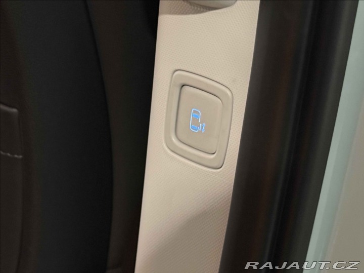 Hyundai Staria 2,2 CRDi STYLE PREMIUM 4x 2024