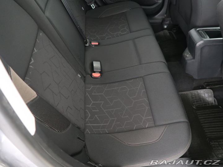 Peugeot 2008 1.6HDI,68kW,Manuál 2013