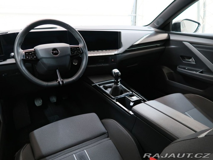 Opel Astra 1.2TURBO,96kW,ST,GS,MAN6, 1800