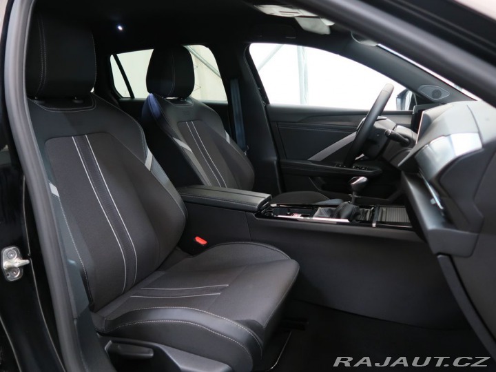 Opel Astra 1.2TURBO,96kW,ST,GS,MAN6, 1800