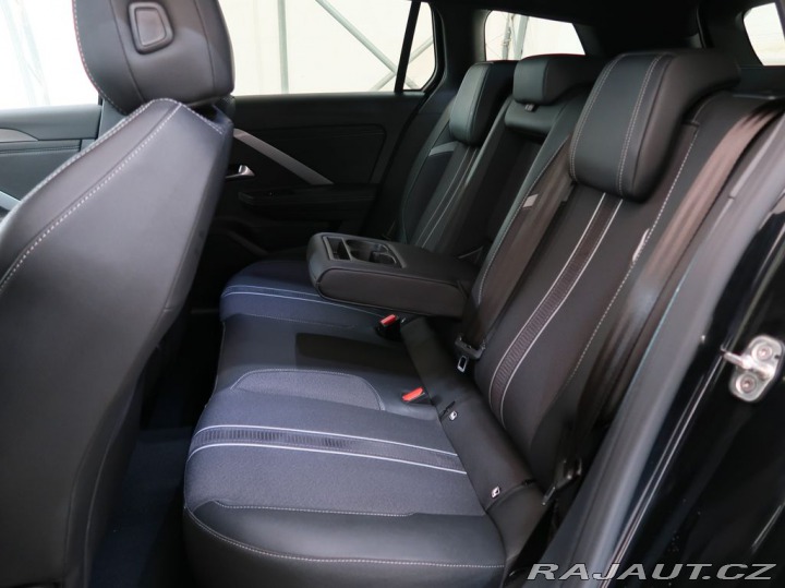 Opel Astra 1.2TURBO,96kW,ST,GS,MAN6, 1800