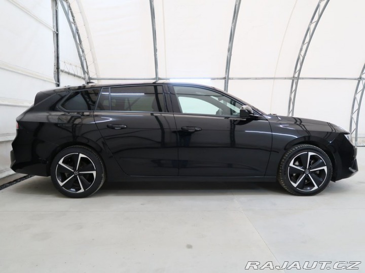 Opel Astra 1.2TURBO,96kW,ST,GS,MAN6, 1800