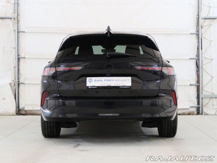 Opel Astra 1.2TURBO,96kW,ST,GS,MAN6, 1800