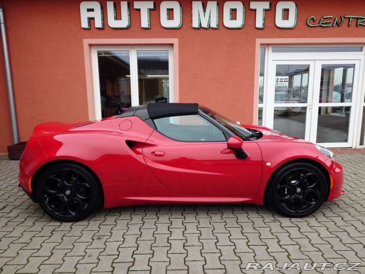 Alfa Romeo Ostatní modely 4C Spider 1,75 16V TBI 2017