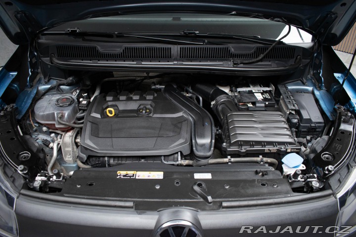 Volkswagen Caddy 1.5 TSI *5.MÍST*DPH*ČR 1. 2023