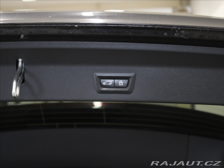 BMW X3 3,0 30xD M-Paket Paměť T 2022