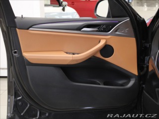 BMW X3 3,0 30xD M-Paket Paměť T 2022