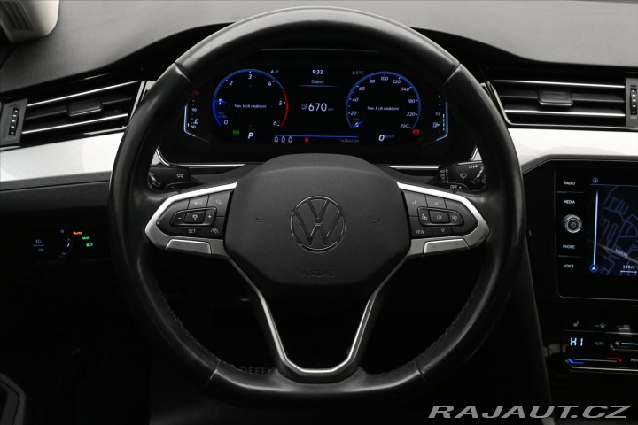 Volkswagen Passat 2,0 TDI 110 kW DSG Busine 2022