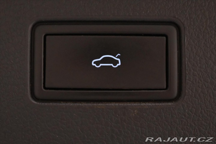 Volkswagen Passat 2,0 TDI 110 kW DSG Busine 2022